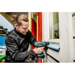 FÖNSTERBLECKSKRUV ROSTFRI A2 SVART R1 3,5X25 200ST