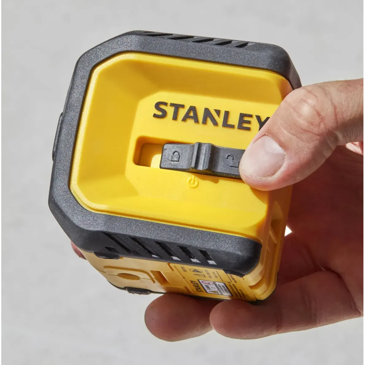 KRYSSLINJELASER STHT77611-0 RÖD 2XAA BATTERIER